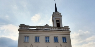 Ostrołęcki ratusz testuje VoiceBota