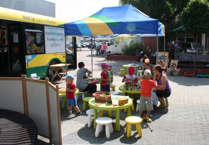 Świetlicobus, festyn, dzieci