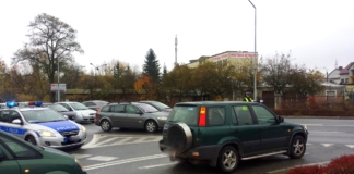 ZMIANA ORGANIZACJI RUCHU W REJONIE OSTROŁĘCKICH CMENTARZY