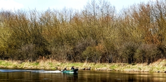 Policja ostrzega przed wchodzeniem na zamarznięte zbiorniki wodne