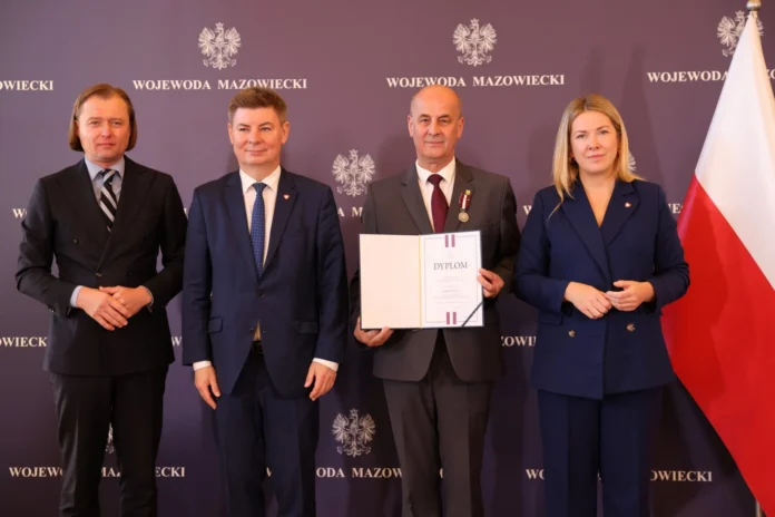 7598d20b b573 449c 9a86 f7089542a6e4