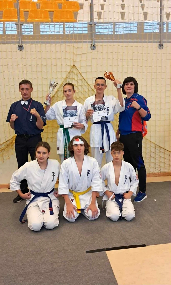 588603f0 d91a 4016 a88e 428c99612f97