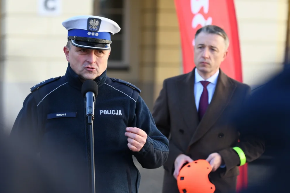 komisarz_robert_bojarski_z_wydzialu_ruchu_drogowego_komendy_stolecznej_policji_fot_michal_slaby