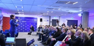 Największe polskie firmy wspierają edukację na Mazowszu 0x356