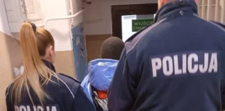 Rozbój na 54-latku, zatrzymano 3 mężczyzn 288 236445