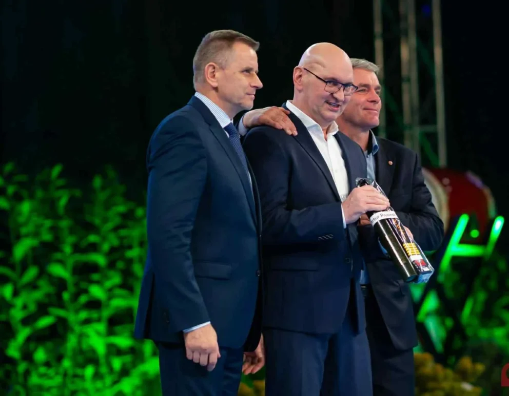 3f 46eb a565 46fae02148a1