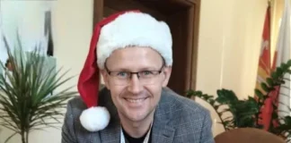 Mikołajkowa licytacja charytatywna w Rzekuniu. Piłka Łukasza Piszczka na pomoc Lilianie 598159905_25445479415089679_7594970547302915144_n