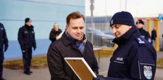 Nowe radiowozy wzmocniły ostrołęcką policję 601366121_1176606357979989_381922344770444013_n