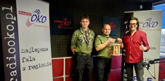 Harcerze po raz kolejny przynieśli Betlejemskie Światło Pokoju do Radia Oko betlejemskie swiatlo2025