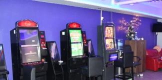 Rozbój z użyciem gazu w lokalu z nielegalnymi automatami 271 240017