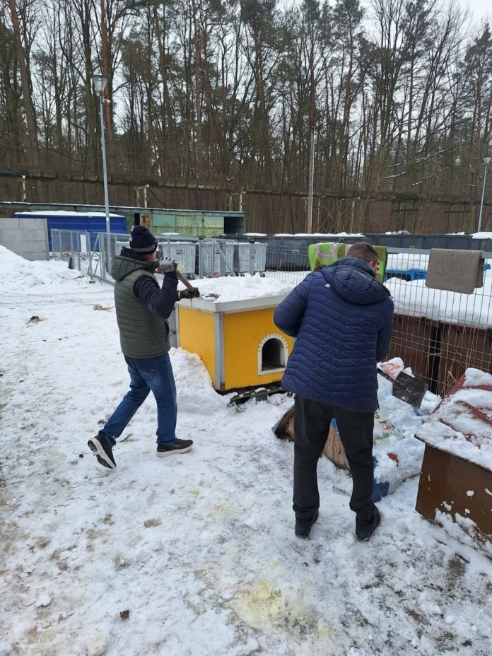 2e75421c bc3c 4635 a663 b367c980414e