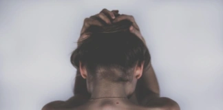 Światowy i Ogólnopolski Dzień Walki z Depresją stocksnap woman 2609115_1920