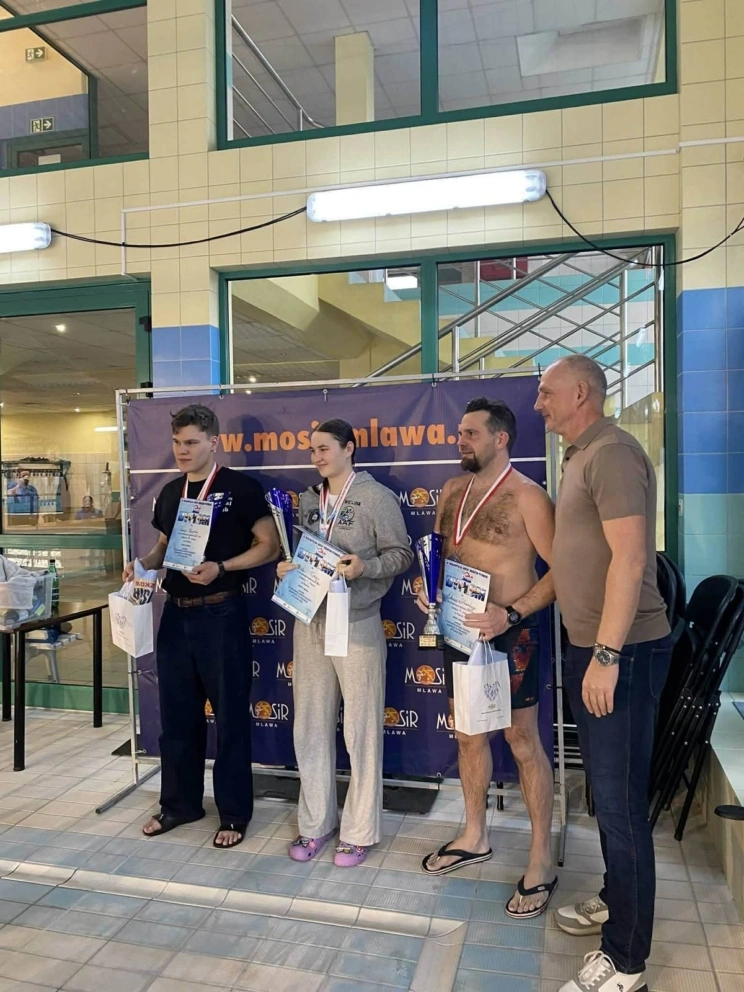 650895112_122166681884907828_3687954082965156372_n