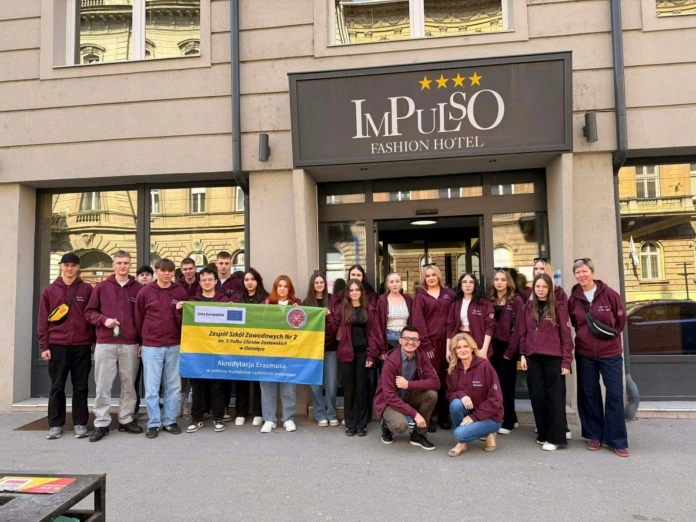 653119450_1528917099236241_2317559839875159979_n