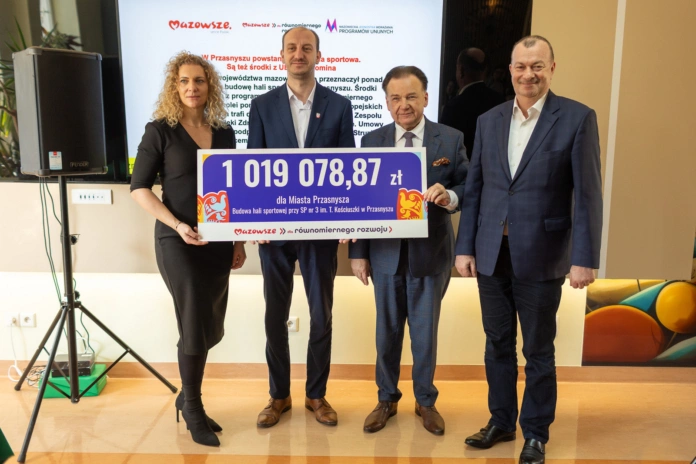 podpisanie_umow_przasnych_fotromannadaj_2