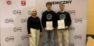 Sukces uczniów I LO w Podlaskim Konkursie Chemicznym i lo podlaski konkurs chemiczny