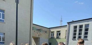 ’Skrzydlaci przyjaciele” – nowa łąka kwietna przy ZSZ nr 1 w Ostrołęce zsz1 laka kwietna