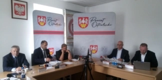 XXVII sesja Rady Powiatu w Ostrołęce img_20260505_143501_109
