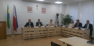 Absolutorium i wotum zaufania dla prezydenta Ostrołęki img_20260625_120518_001