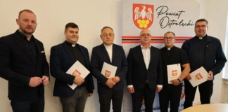 Powiat Ostrołęcki wspiera ratowanie zabytków. Podpisano umowy na dotacje w 2026 roku zabytki_umowa_2026_05