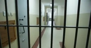 Złamał zakaz zbliżania się do rodziny 275 257879