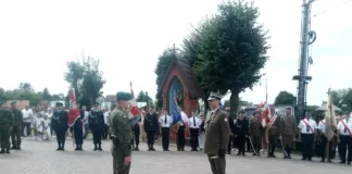 Uroczystości w hołdzie marynarzom i ułanom poległym na ziemi rzekuńskiej img_20260816_132149_353