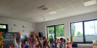 Uroczyste otwarcie punktu przedszkolnego w Nasiadkach (zdjęcia) 1000020134