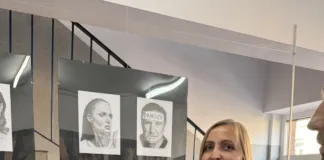 Światowe gwiazdy na wernisażu w Miejskiej Bibliotece Publicznej (zdjęcia) image00022