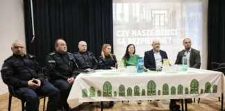 Debata o bezpieczeństwie dzieci i młodzieży w Kadzidle 1792594179810