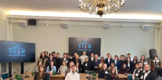Młodzieżowa Rada Miasta z wizytą w Sejmie i Kancelarii Prezydenta RP 846530366_1426260779692537_4369615724519381660_n