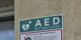 AED w 'Kolorowej Szkole’ Niepublicznej Szkole Podstawowej ggyu
